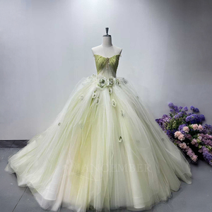 Robe de Quinceañera Spjy014 en satin vert sauge avec appliques florales 3D, corset perlé et tulle scintillant pour soirée de bal - Product Image 4