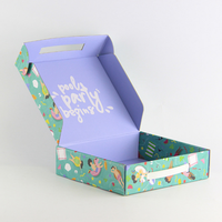 Kartonnen doos met gegraveerd logo voor chocolade, koekjes, sushi & gedroogd fruit - recycleerbare vouwdoos van kraftpapier