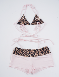 Ensemble bikini sexy style européen et américain, imprimé léopard animalier, coupe haute au genou, épaules dénudées, avec liens latéraux, pour la plage - Product Image 2