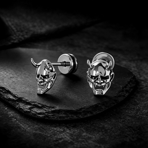 Boucles d'oreilles clous en acier chirurgical 316L, motif Masque Hannya Japonais, finition PVD Or, visage de démon Oni, bijoux de piercing pour Tragus et Hélix - Product Image 4