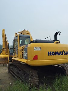 Pelleteuse d'occasion sur chenilles PC240LC Komatsu PC240LC d'origine japonaise en excellent état - Product Image 6