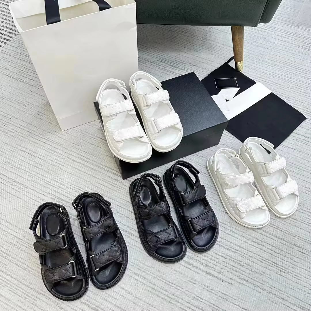 Brand Name Flat Sandals Waterproof Lightweight Design
