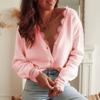 Kardigan Rajut Wanita dengan Renda, Kerah V, Kancing Depan, Lengan Panjang, Model Longgar, Warna Pink untuk Mode Musim Gugur Grosir