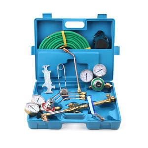 Kit d'outils de soudage et de découpe oxy-acétylène de service moyen avec torche CO2 portable et torche de soudage TIG en cuivre - Product Image 1