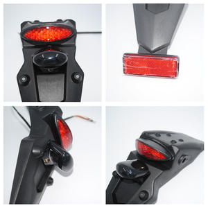 Feu arrière de moto avec support de plaque d'immatriculation, feu arrière de garde-boue arrière et feux auxiliaires pour motos - Product Image 2