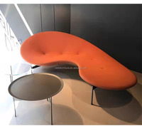 Nordic Designer Pea Arc Sofa Freizeit stuhl Moderner Stoff Lounge Chair für Hotellobby oder Wohnzimmer Profiled Glass Steel Art
