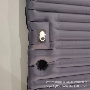 Matelas pneumatique portable facile à transporter pour un sommeil confortable, design pliable pour la chambre, la salle de sport, l'hôtel, les aventures en plein air - Product Image 4