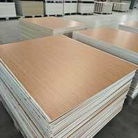 Haushalts- und Gewerbe-SPC-Bodenbelag 100% Neumaterial UV-Beschichtet Feuerhemmend Starrer Kern Klick-Vinylboden