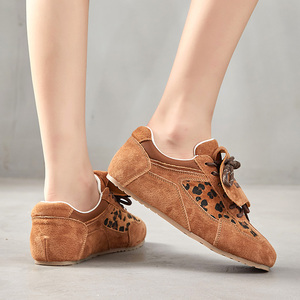 Women's Trendy Perforated <b>Lace</b>-Up Shoes Wingtip Brogue Flat Design in PU-for Summer or Winter - Product Image 6