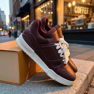 Zapatillas Casuales Bajas de Malla de Tela Premium con Cordones Blancos en Contraste, Color Borgoña, Duraderas, Elegantes y a la Moda para Hombre - Product Image 2