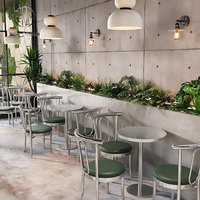 Tables de restaurant en acier inoxydable carrées en gros avec chaises, canapé, banc, stand pour cafés, salons de thé