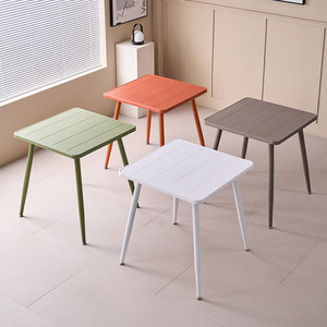 Juego de Comedor de Plástico para Exteriores, Estilo Nórdico Moderno y Lujoso, Mesas Impermeables para Cafeterías, Tiendas de Té de Burbujas, Bares de Postres, Patios y Jardines - Product Image 1