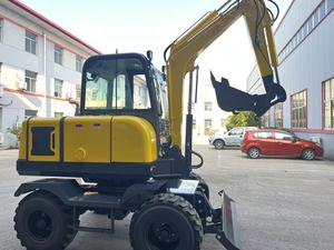 Design 4ton Mini Wheeled Excavator with Log Grapple for Sale - Product Image 4