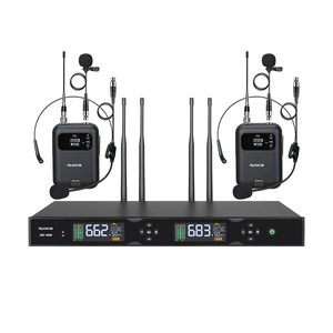 Microphone sans fil UHF numérique véritable avec micro de poche XLR en métal, 4 antennes, portée de 200 m - Product Image 2
