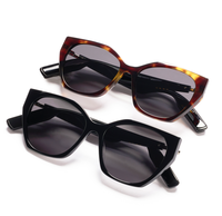 Lunettes de soleil audio intelligentes AI haut de gamme, lunettes de soleil musicales de haute qualité, lunettes de soleil intelligentes à charnières en alliage de titane et verres polarisés