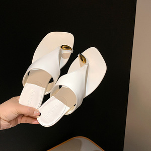 Sandales de plage pour femmes, style français, bout carré, bout ouvert, semelle épaisse, en peau de mouton - Product Image 2