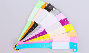 Pulseras de identificación de pacientes y <span class=keywords><strong>Hospital</strong></span>, brazaletes elásticos de <span class=keywords><strong>PVC</strong></span> desechables de plástico personalizados - Product Image 3