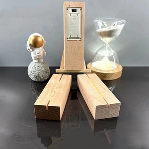 Base de Exhibición de Madera <span class=keywords><strong>con</strong></span> Luz <span class=keywords><strong>LED</strong></span> de 5.9 Pulgadas Alimentada por Baterías AAA, Lámpara de Noche Personalizada Europea de Acrílico para Arte en Resina y Vidrio DIY para Habitación - Product Image 2
