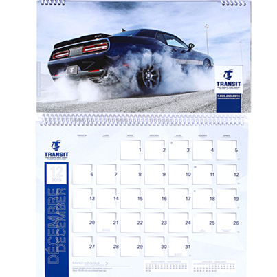 Nuevo diseño cómodo de tres pliegues calendario fabricante de escritorio personalizado de China