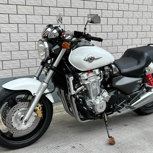 มอเตอร์ไซค์รุ่นเก่าขนาดมากกว่า 1000 ซีซี ขายในราคาถูกเป็นรถมือสอง - Product Image 1