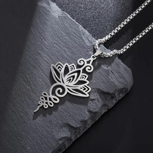 Kalung Bunga Baja Tahan Karat dengan Bunga Teratai Berongga dari Baja Titanium Berbentuk Bunga, Gaya Putri Istana Besar - Product Image 3