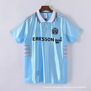 कस्टम उच्च गुणवत्ता वाले पुरुषों की रेट्रो फुटबॉल जर्सी घर और दूर खिलाड़ी फुटबॉल खिलाड़ी - Product Image 1