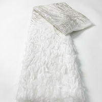 Tissu en dentelle à volants en plumes blanches, bordure lourde de sequins argentés et perles, tulle moelleux, tissu pour robe de mariée nigériane - Grande Vente