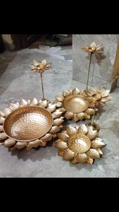 มาใหม่ล่าสุดที่มีคุณภาพสูงขายส่งอินเดียทองเหลืองน้ํามันDiaสําหรับฮินดูPoojaพิธีกรรมทางศาสนาอินเดียทองเหลืองบัวDiaของขวัญDiwali - Product Image 2