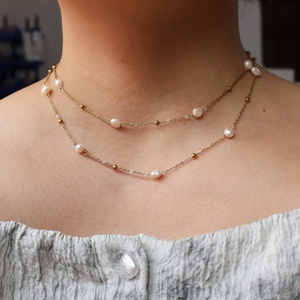 สร้อยคอโซ่ไข่มุกเทียมทรงเรขาคณิตชุบทองสไตล์เกาหลีสำหรับผู้หญิง ดีไซน์หลากหลายรูปแบบการสวมใส่ - Product Image 2