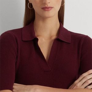 Maglieria da donna di base di colore rosso vino confortevole con scollo a v e maniche a un quarto - Product Image 2