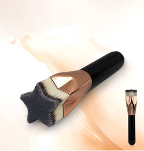 Nuevo diseño de estrella en forma de corazón Flat Top Foundation Brush Luxury Makeup Foundation Brush para la cara - Product Image 2