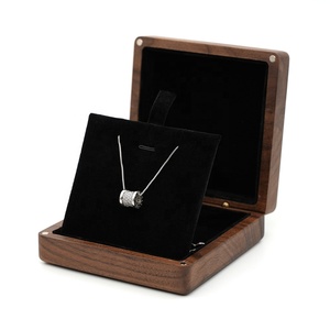 Necklace Portable Jewelry Pendant Box Black Walnut Storage Box High-end Jewelry Packaging
