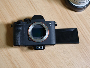 กล้องดิจิตอลมิเรอร์เลส Sony A7 IV มือสองคุณภาพสูง ความละเอียด 33.0MP ถ่ายวิดีโอ 4K ฟูลเฟรม - Product Image 5
