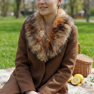 BGFHNA Bufanda cálida <span class=keywords><strong>de</strong></span> invierno para mujer con cuello <span class=keywords><strong>de</strong></span> piel sintética, diseño <span class=keywords><strong>de</strong></span> lobo y ciervo, accesorios <span class=keywords><strong>de</strong></span> disfraz, botón oculto estilo Cabeza <span class=keywords><strong>de</strong></span> Vaina - Product Image 1
