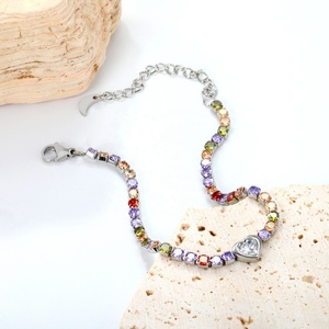 Nueva Llegada, Pulsera de Arcoíris Personalizable al por Mayor, Pulsera de Acero Inoxidable para Mujer con Circonitas Cúbicas Coloridas y Corazón - Product Image 3