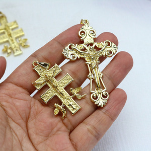 CZ9301 Crucifix Rétro Massif Plaqué Or 18 carats avec Anges, Pendentif Double Croix de Caravaca de <span class=keywords><strong>la</strong></span> <span class=keywords><strong>Cruz</strong></span> Jésus avec Anges - Product Image 6