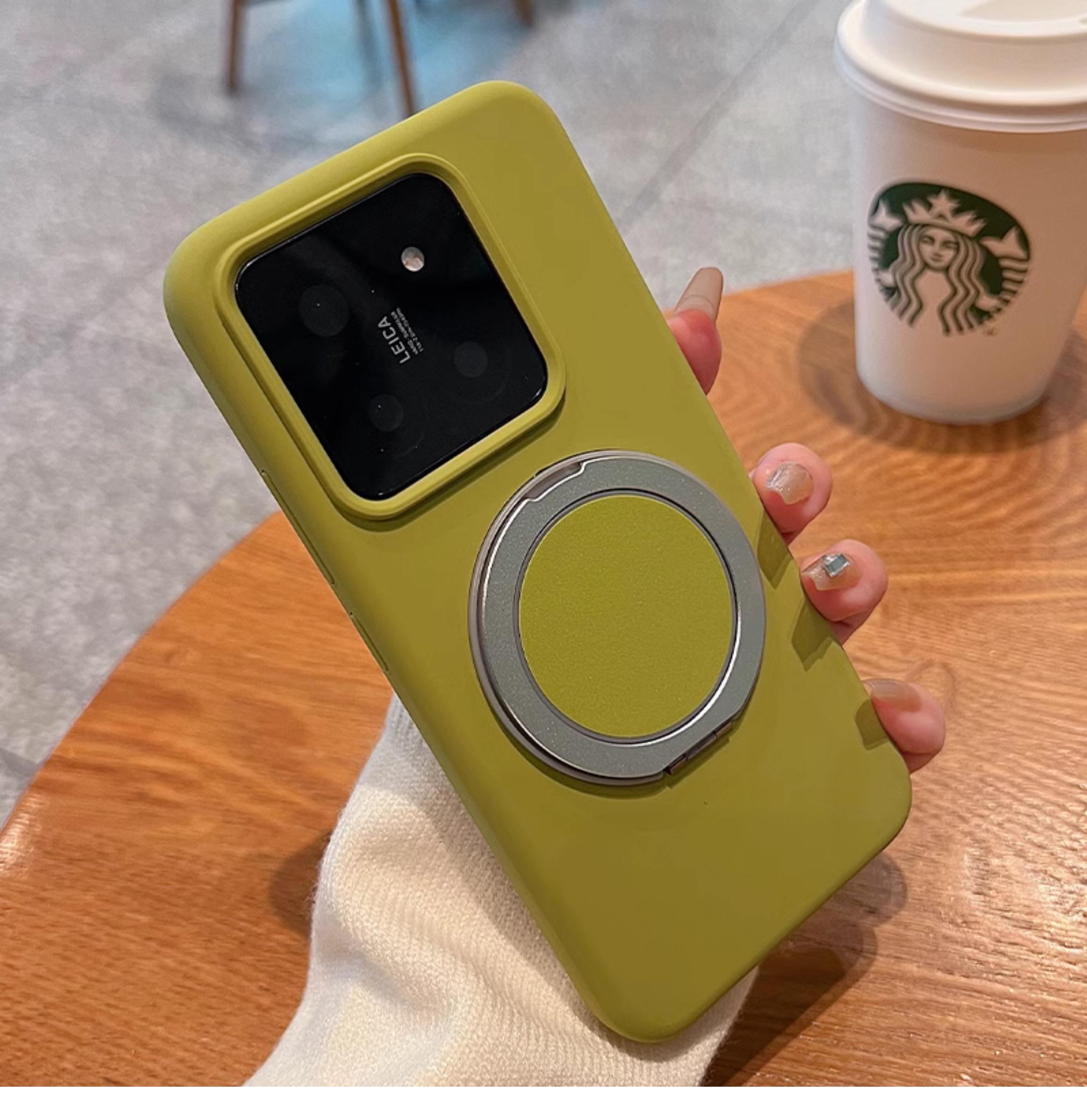 สีเขียว