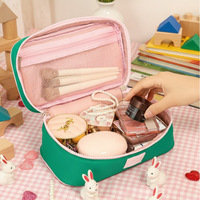 Sac de maquillage mignon et kawaii en polyester, ultra-léger, grande capacité, respirant, pliable, avec fermeture éclair et poignée souple, idéal pour les voyages