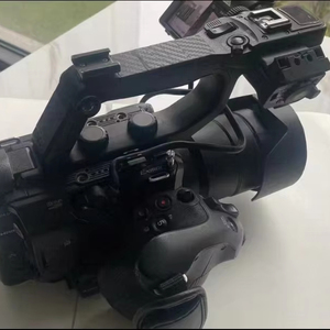 Videocamera Sony PXW-FS5 Usata Originale con Kit Obiettivo 18-105mm F/4 G OSS e Registrazione Video 4K - Product Image 1