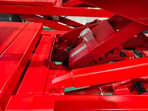 Elevador de suelo HOWANN de 4 toneladas con plataforma de 4500 mm de longitud y 2200 mm de altura de elevación, 10 años de garantía - Product Image 5