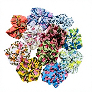 Chouchous colorés faits main en pur coton, élastiques à cheveux en tissu floral, doux et réutilisables, accessoires pour queue de cheval - Product Image 6