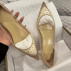 รองเท้าสลิปออนผู้หญิงแบบสวม ดีไซน์เรียบง่ายสำหรับฤดูร้อน ประดับคริสตัล ลูกไม้ตาข่าย  ตกแต่งด้วย Rhinestones เพิ่มความสูงภายใน หัวแหลม สีแดงอ่อน - Product Image 1