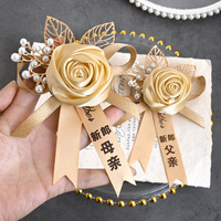 Hstyle Nouvelle Arrivée Élégante Fleurs de Poignet pour Demoiselle d'Honneur, Corsage de Poignet Rose Rouge, Corsage de Main en Ruban Extensible, Feuille Métallique Perle pour Mariée