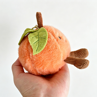 Breloque en peluche réaliste en forme de pêche, cadeau idéal, porte-clés, breloque de sac douce, fruits mignons en forme 3D, accessoires pour clés de voiture