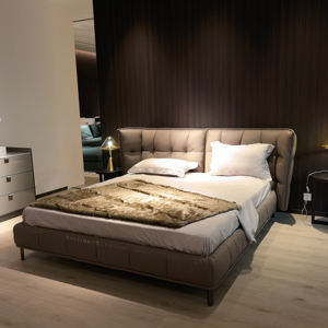 Cama Tapizada Cómoda de Venta Directa de Fábrica de Diseñador Italiano, Cama King de Estilo Italiano Moderno para Juego de Muebles de Dormitorio - Product Image 1