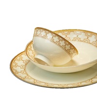 Service de table en porcelaine fine Gold Europe, résistant à la chaleur, compatible lave-vaisselle et four, motif feuille de lotus, facile à nettoyer, pour la maison, les banquets, les mariages, idéal comme cadeau.