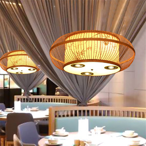 Lustre rond en bambou tressé de style chinois avec éclairage LED et spots pour restaurant ou salle privée - Product Image 3