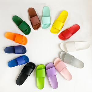 Ciabatte Estive Bianche di Alta Qualità, Scarpe Casual Antiscivolo Morbide da Donna per Esterni, <span class=keywords><strong>Sandali</strong></span> Piatti da Spiaggia di Design Economici - Product Image 6