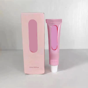 Crema Hidratante Facial Tópica Rosa en Tubo para el Cuidado Facial con Diseño Ovalado Rojo y Punta Aplicadora de Madera - Product Image 2