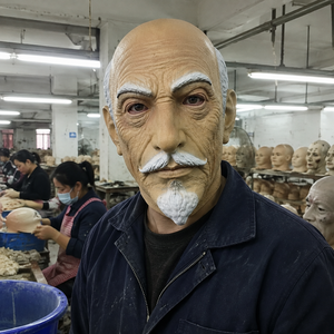 Máscara <span class=keywords><strong>de</strong></span> Látex Realista <span class=keywords><strong>de</strong></span> Anciano, Estilo Tío Vic, Cara Calva <span class=keywords><strong>de</strong></span> Anciano con Barba Blanca y Arrugas, Máscara <span class=keywords><strong>de</strong></span> Disfraz <span class=keywords><strong>de</strong></span> <span class=keywords><strong>Halloween</strong></span> <span class=keywords><strong>de</strong></span> Cara Completa - Product Image 2